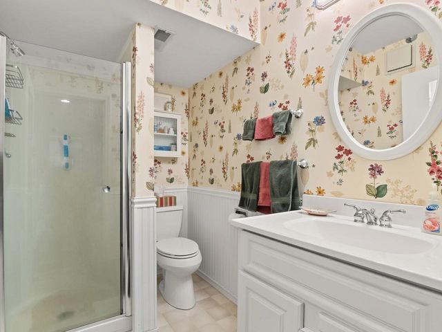 65 DeForest Heights, Burlington, VT 05401