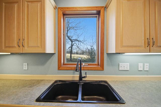 2504 4th Avenue NW, Austin, MN 55912