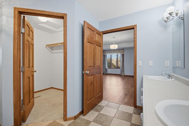 2504 4th Avenue NW, Austin, MN 55912