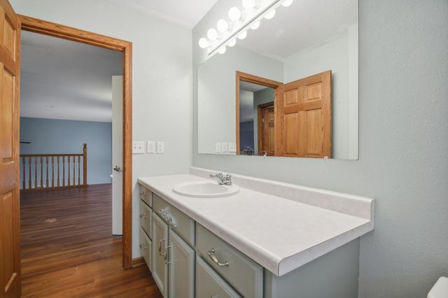 2504 4th Avenue NW, Austin, MN 55912