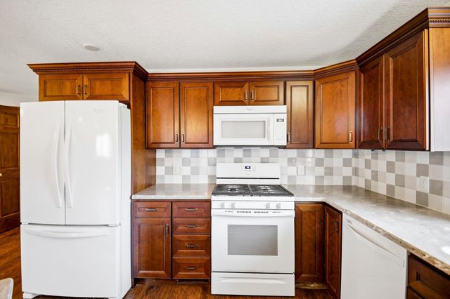2504 4th Avenue NW, Austin, MN 55912