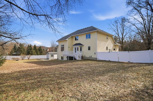 2504 4th Avenue NW, Austin, MN 55912