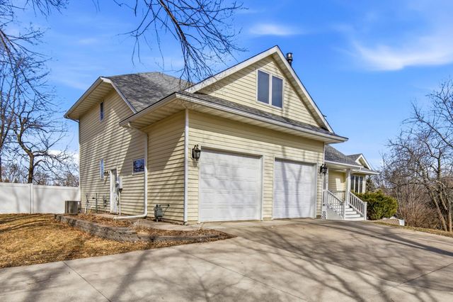 2504 4th Avenue NW, Austin, MN 55912
