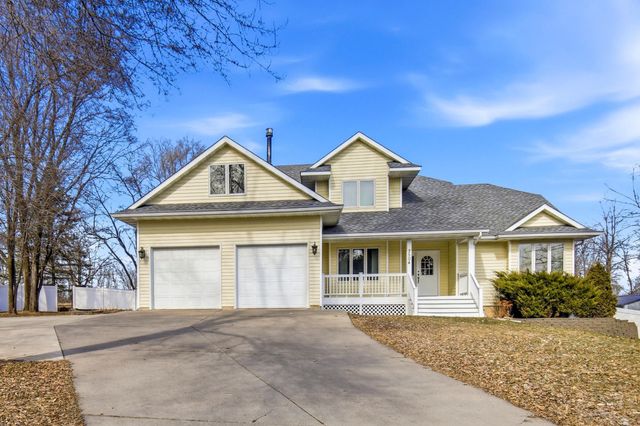 2504 4th Avenue NW, Austin, MN 55912