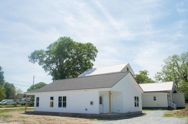 311 N Wilson Avenue, Dunn, NC 28334