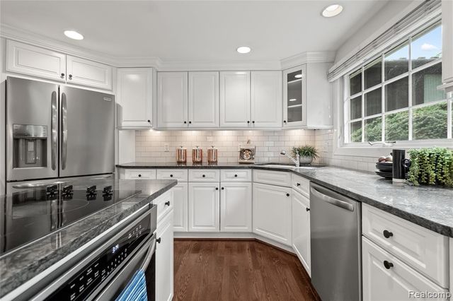165 Puritan Avenue, Birmingham, MI 48009