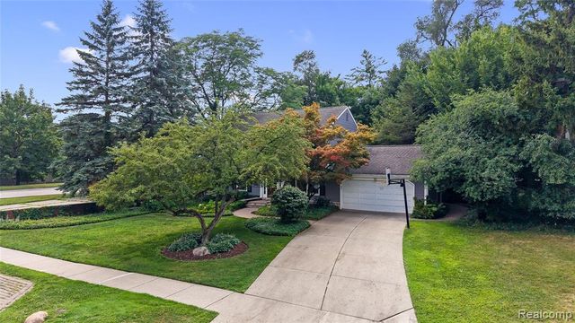165 Puritan Avenue, Birmingham, MI 48009