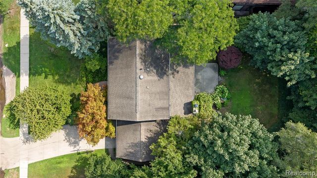 165 Puritan Avenue, Birmingham, MI 48009