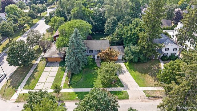 165 Puritan Avenue, Birmingham, MI 48009
