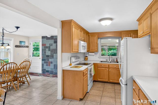 437 Lovely Street, Avon, CT 06001