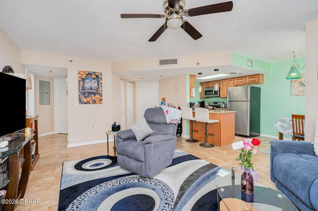 3023 S Atlantic Ave Apt 301, Daytona Beach, FL 32118