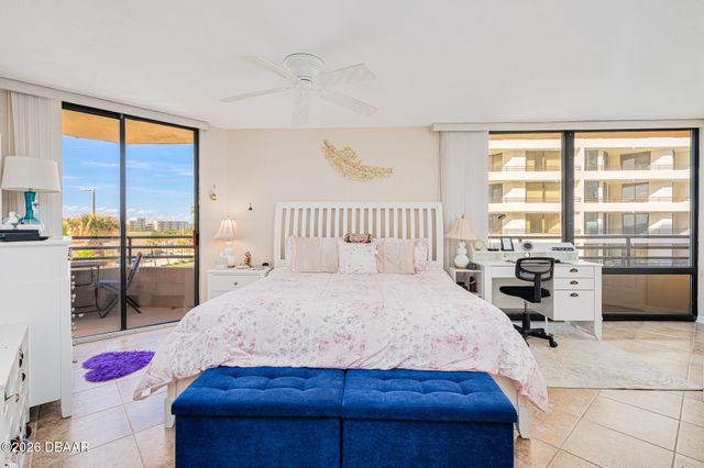 3023 S Atlantic Ave Apt 301, Daytona Beach, FL 32118