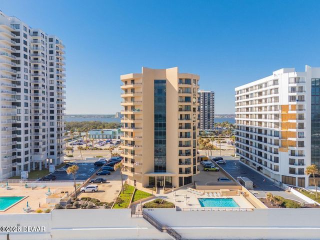 3023 S Atlantic Ave Apt 301, Daytona Beach, FL 32118