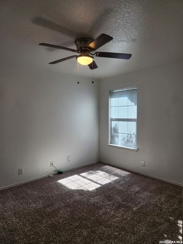 18 Moonwalk, San Antonio, TX 78254