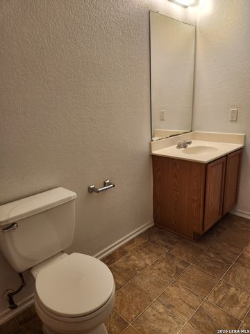 18 Moonwalk, San Antonio, TX 78254