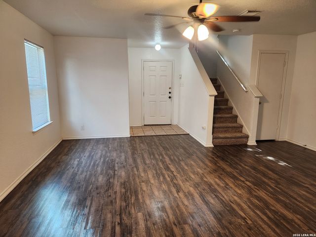 18 Moonwalk, San Antonio, TX 78254