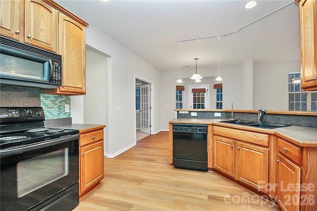 10938 Sedgemoor Lane, Charlotte, NC 28277