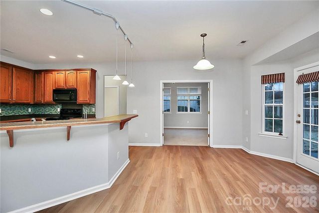 10938 Sedgemoor Lane, Charlotte, NC 28277