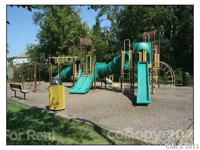 10938 Sedgemoor Lane, Charlotte, NC 28277