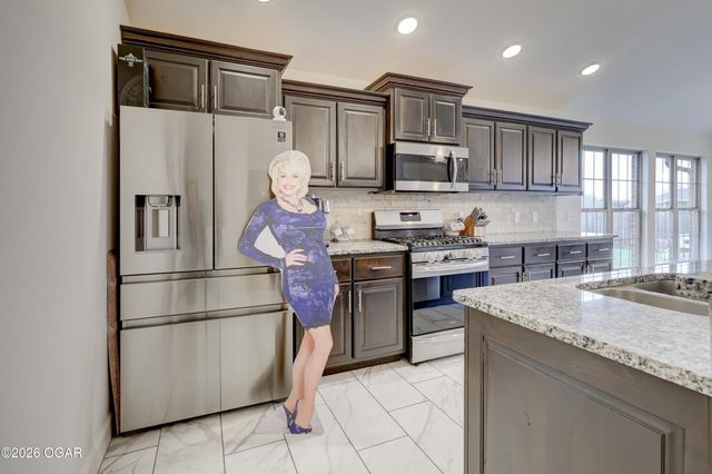 708 Danica Jo Lane, Carl Junction, MO 64834