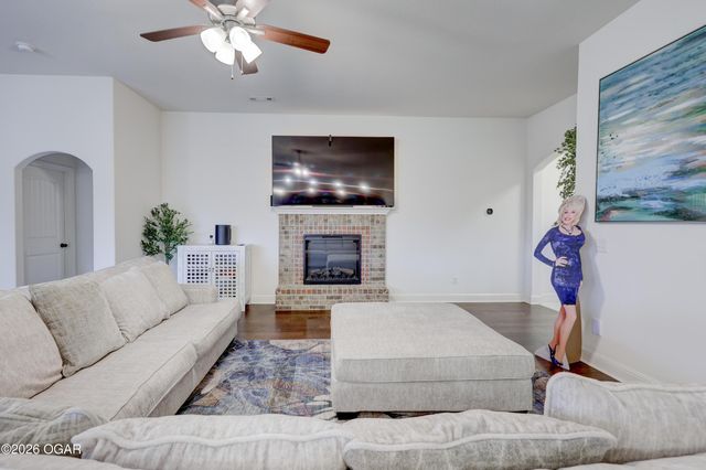 708 Danica Jo Lane, Carl Junction, MO 64834