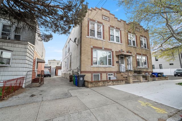 68-40 78th Street, Middle Village, NY 11379