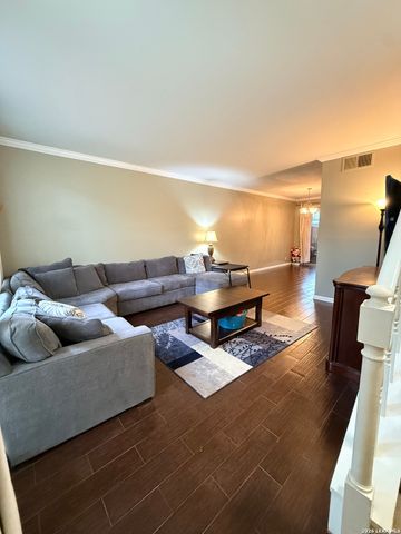 3678 Hidden Dr Apt 2804, San Antonio, TX 78217