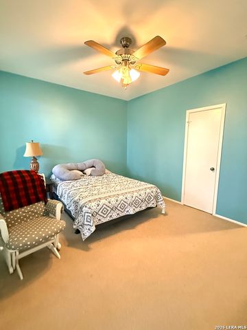 3678 Hidden Dr Apt 2804, San Antonio, TX 78217