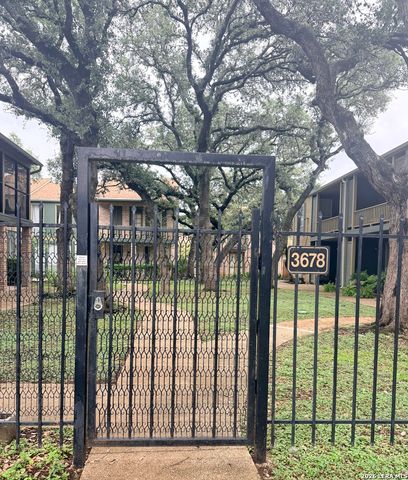 3678 Hidden Dr Apt 2804, San Antonio, TX 78217
