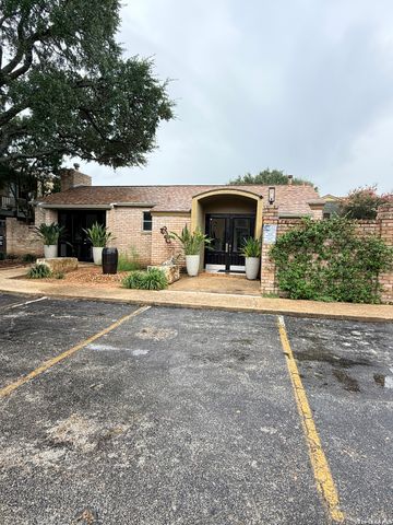 3678 Hidden Dr Apt 2804, San Antonio, TX 78217
