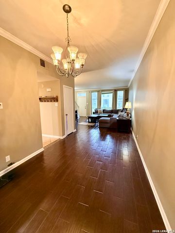 3678 Hidden Dr Apt 2804, San Antonio, TX 78217