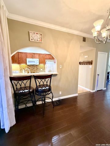 3678 Hidden Dr Apt 2804, San Antonio, TX 78217