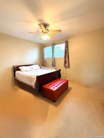 3678 Hidden Dr Apt 2804, San Antonio, TX 78217