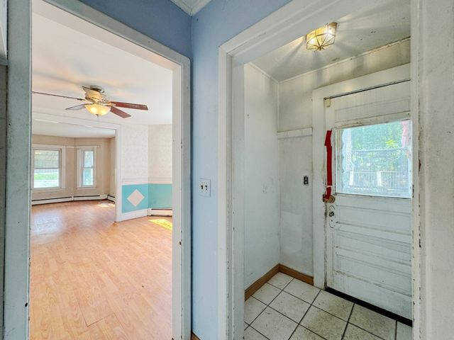 30 First St, Taunton, MA 02780