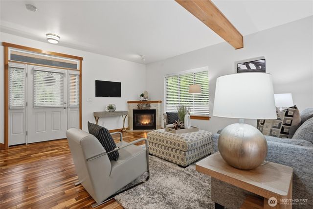6604 198th Place SW, Lynnwood, WA 98036