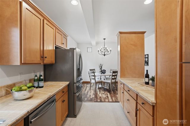 6604 198th Place SW, Lynnwood, WA 98036