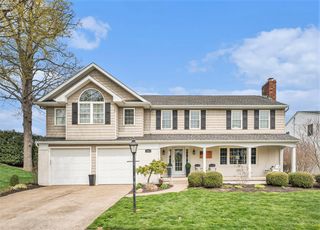 1003 Cove Circle, Huron, OH 44839
