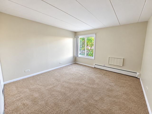 16 E Old Willow Road 304S, Prospect Heights, IL 60070