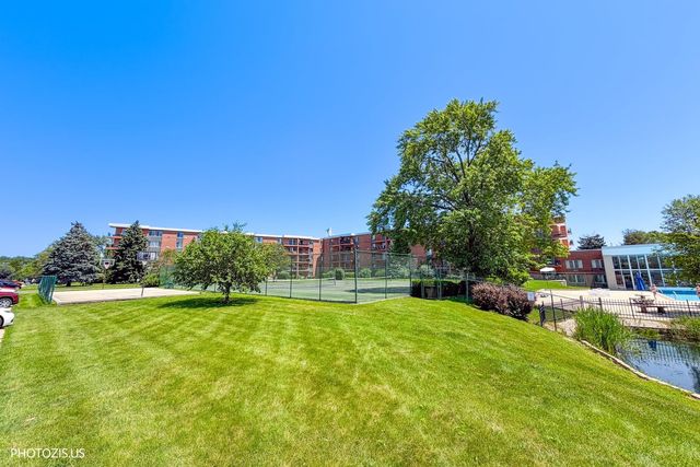 16 E Old Willow Road 304S, Prospect Heights, IL 60070