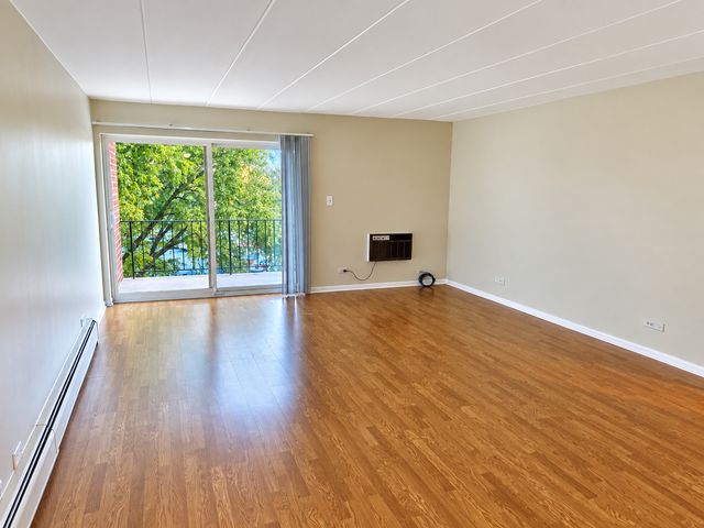 16 E Old Willow Road 304S, Prospect Heights, IL 60070