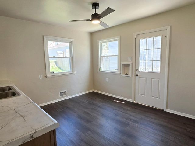 7212 W Silver Spring DRIVE, Milwaukee, WI 53218