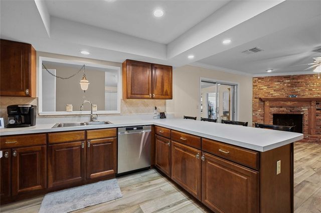 2122 RAMBLEWOOD LANE, Brandon, FL 33510