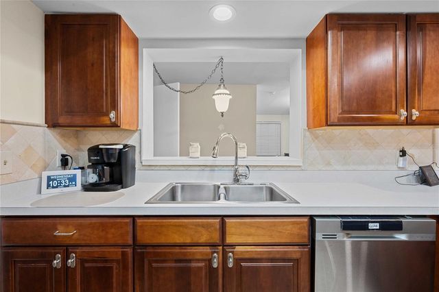 2122 RAMBLEWOOD LANE, Brandon, FL 33510