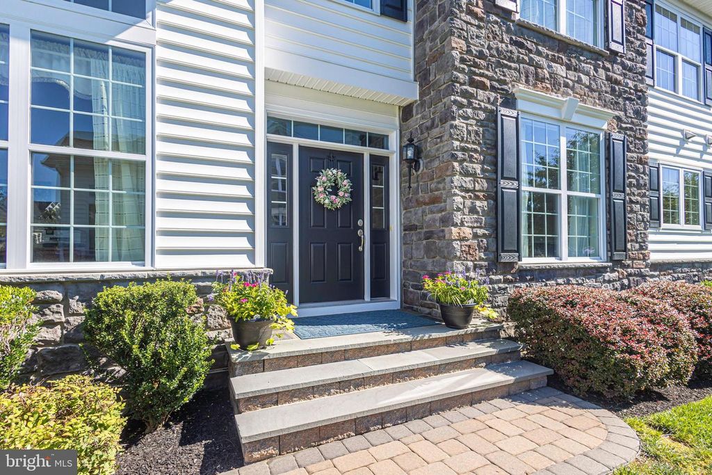 12 BROWN LN, NEWTOWN, PA 18940 — photo 3