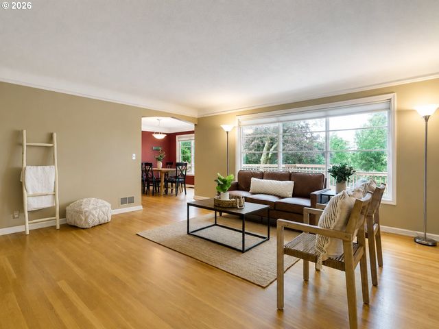 6470 Sw OLD SCHOLLS FERRY Rd, Portland, OR 97223