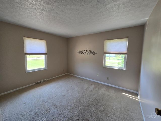 1128 N Frieda Drive, Fairfield, OH 45014