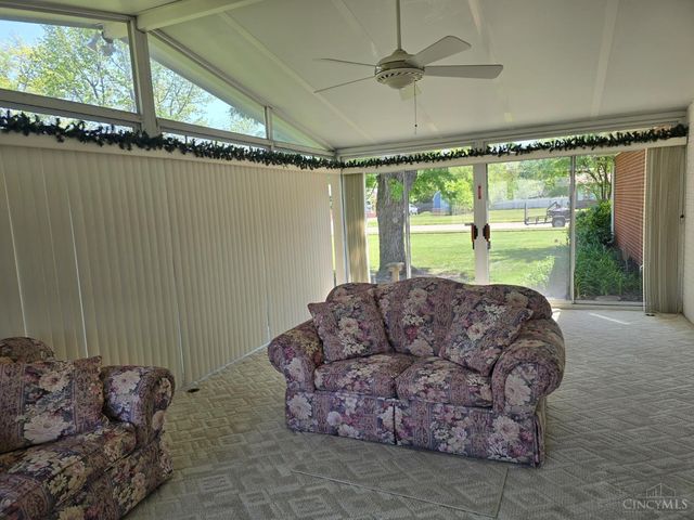 1128 N Frieda Drive, Fairfield, OH 45014