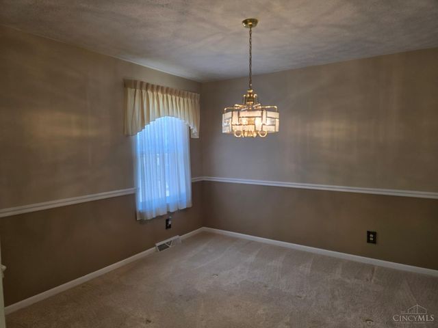 1128 N Frieda Drive, Fairfield, OH 45014