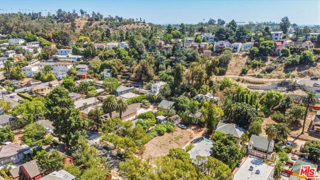 1674 Morton Avenue, Los Angeles, CA 90026