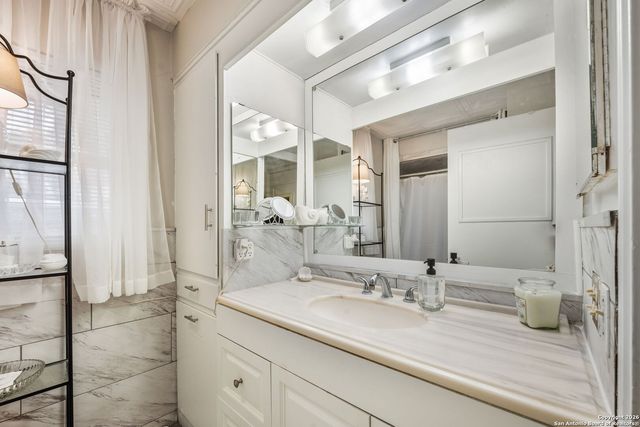 1035 Shook, San Antonio, TX 78212